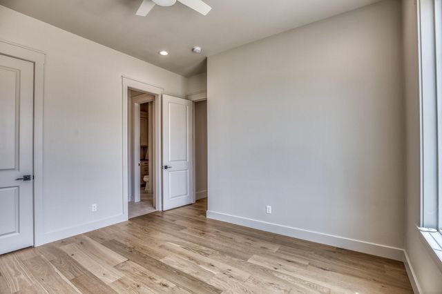 5501 Larkspur Lane, Chappell Hill, TX 77426