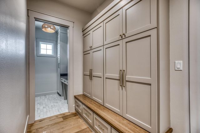 5501 Larkspur Lane, Chappell Hill, TX 77426