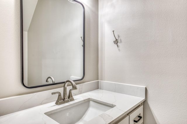 5501 Larkspur Lane, Chappell Hill, TX 77426
