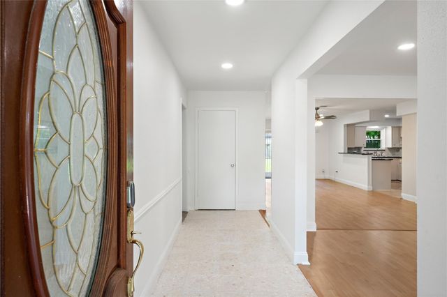 6007 Claridge Drive, Houston, TX 77096