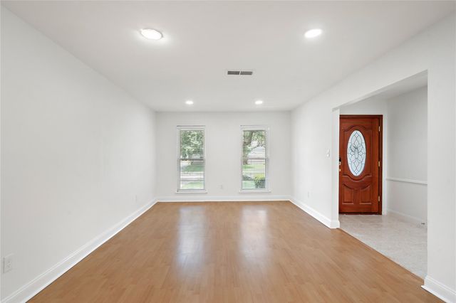 6007 Claridge Drive, Houston, TX 77096