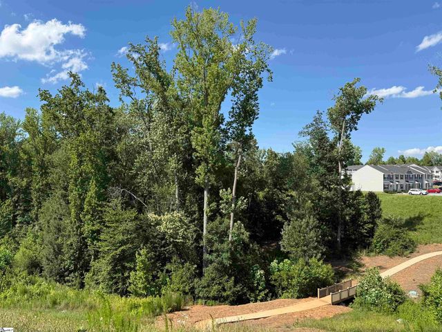 105 Forthside Way, Greer, SC 29651