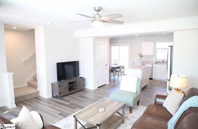 105 Forthside Way, Greer, SC 29651
