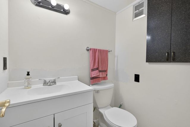 19 Hastings B, West Palm Beach, FL 33417