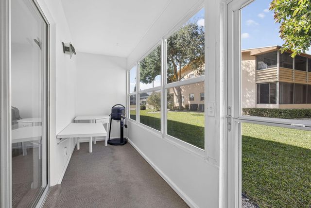 19 Hastings B, West Palm Beach, FL 33417