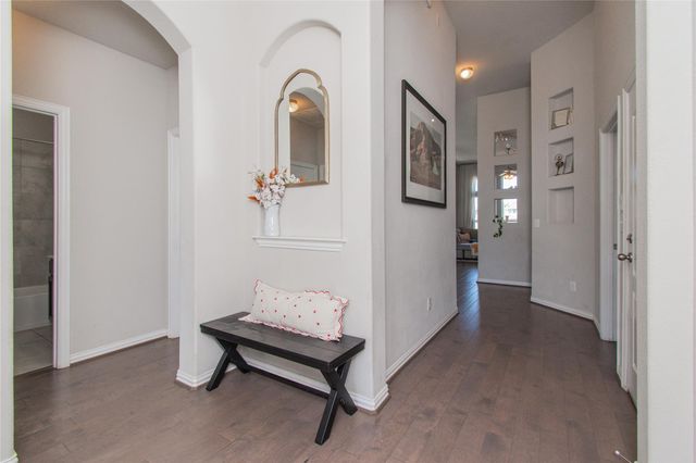 116 Salt Fork DR, Liberty Hill, TX 78642