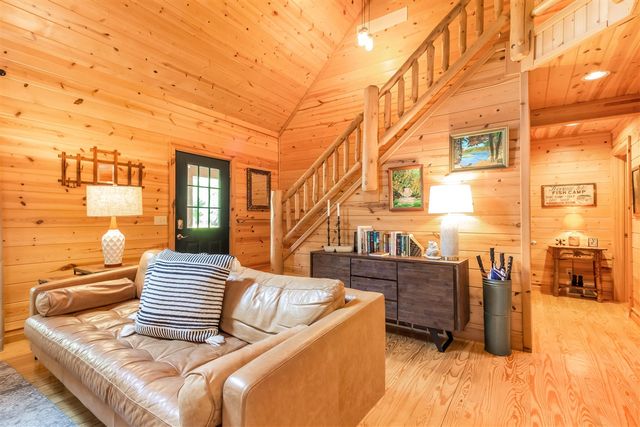 3561 Kingfisher Cove Drive 1, Saugatuck, MI 49453