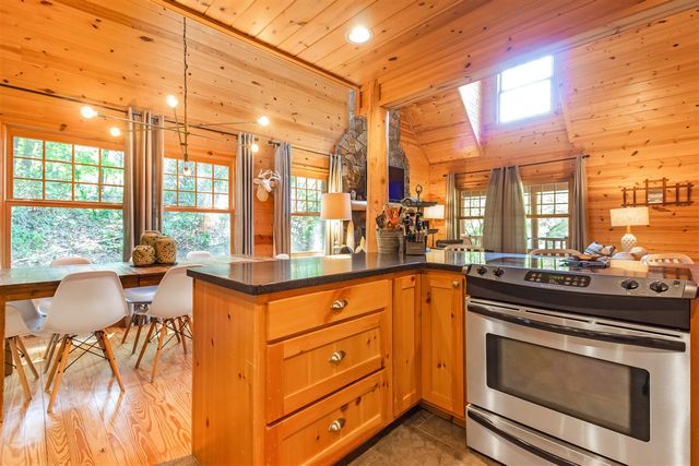 3561 Kingfisher Cove Drive 1, Saugatuck, MI 49453