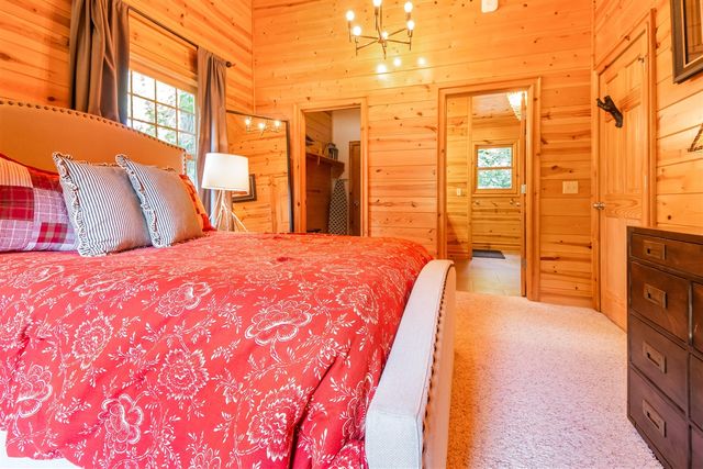 3561 Kingfisher Cove Drive 1, Saugatuck, MI 49453