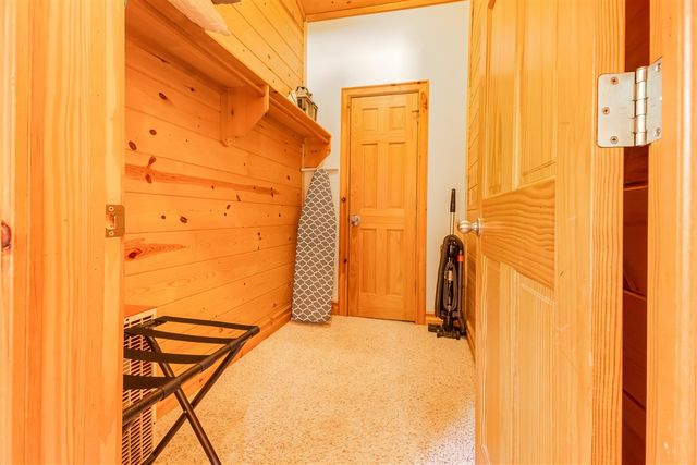 3561 Kingfisher Cove Drive 1, Saugatuck, MI 49453