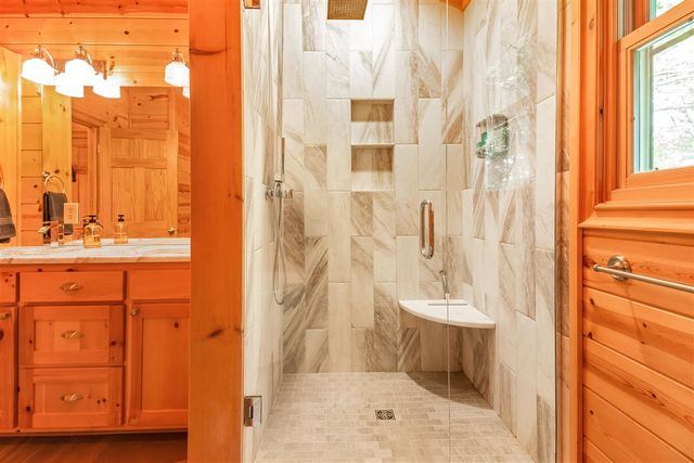 3561 Kingfisher Cove Drive 1, Saugatuck, MI 49453