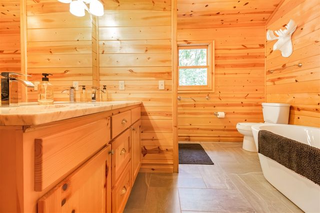 3561 Kingfisher Cove Drive 1, Saugatuck, MI 49453