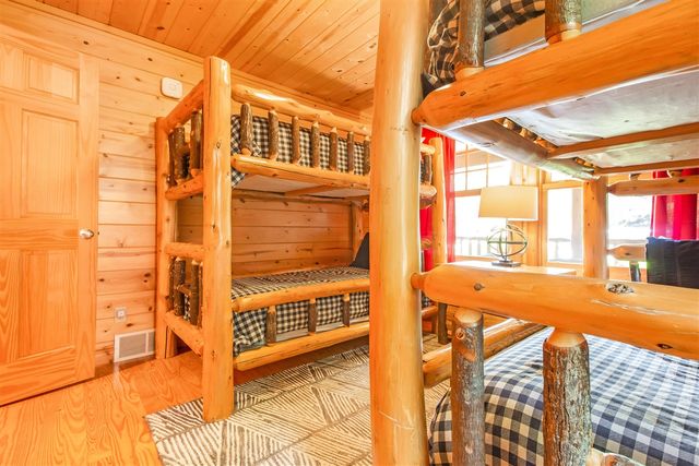 3561 Kingfisher Cove Drive 1, Saugatuck, MI 49453