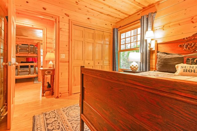 3561 Kingfisher Cove Drive 1, Saugatuck, MI 49453
