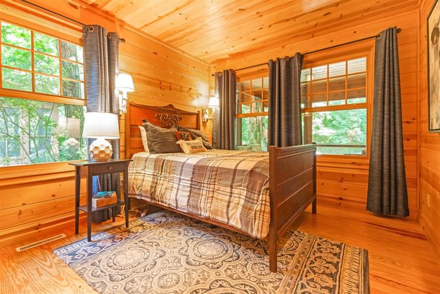 3561 Kingfisher Cove Drive 1, Saugatuck, MI 49453