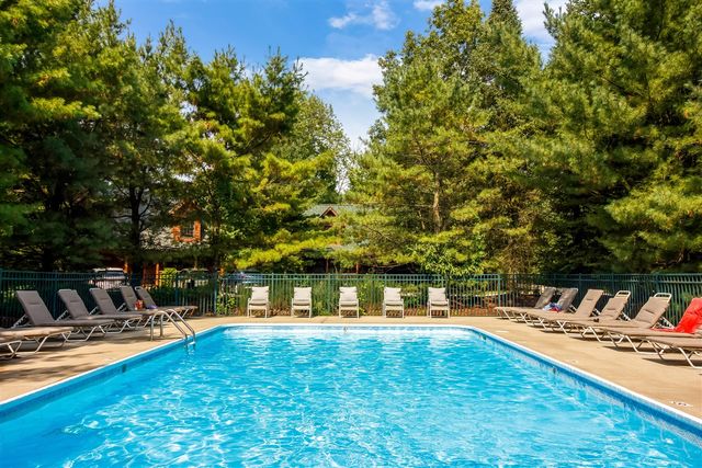 3561 Kingfisher Cove Drive 1, Saugatuck, MI 49453