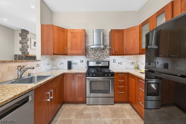 122 Runyon Ave, Piscataway Twp., NJ 08854
