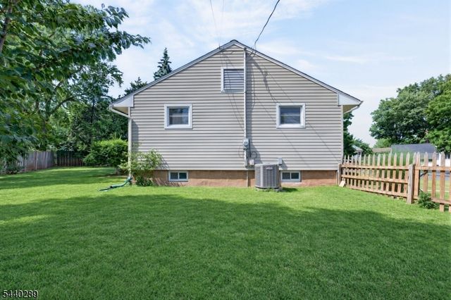 122 Runyon Ave, Piscataway Twp., NJ 08854