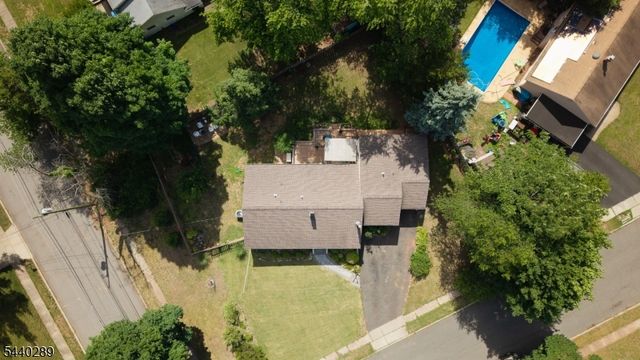 122 Runyon Ave, Piscataway Twp., NJ 08854