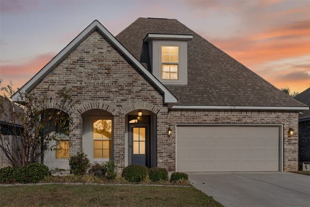1552 Riverview Lane, Shreveport, LA 71104