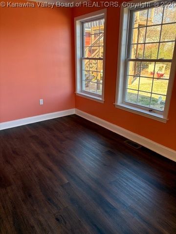 127 Margy Lane, South Charleston, WV 25309