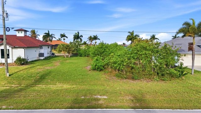 9413 ST PAUL DRIVE, Port Charlotte, FL 33981