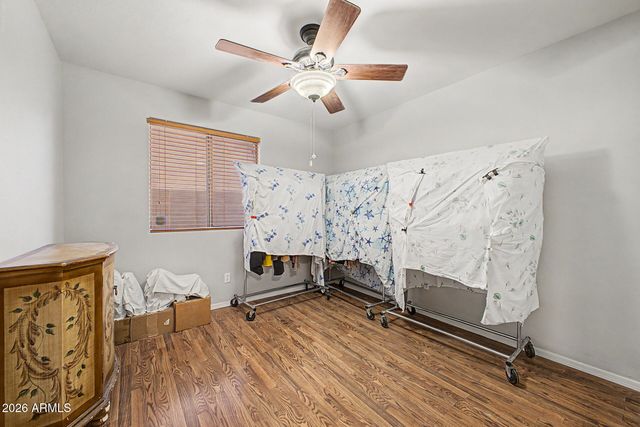 6458 W SADDLEHORN Road, Phoenix, AZ 85083