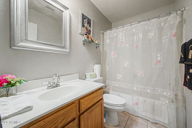 6458 W SADDLEHORN Road, Phoenix, AZ 85083