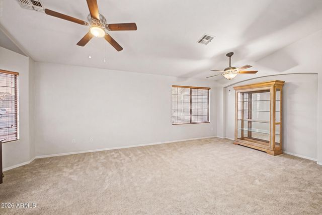 6458 W SADDLEHORN Road, Phoenix, AZ 85083