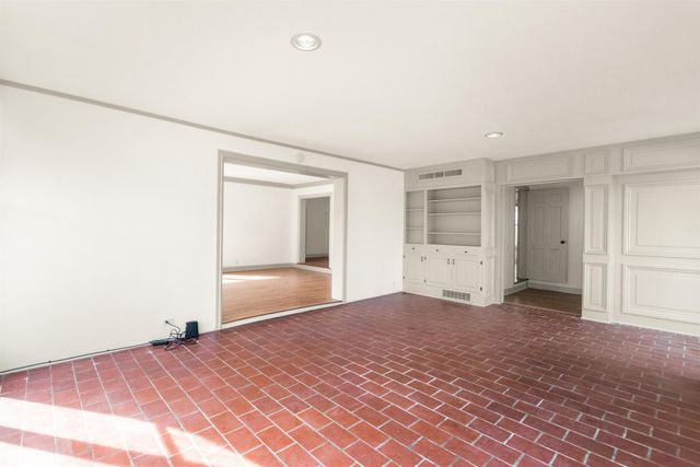 401 W 4th St, Tyler, TX 75701