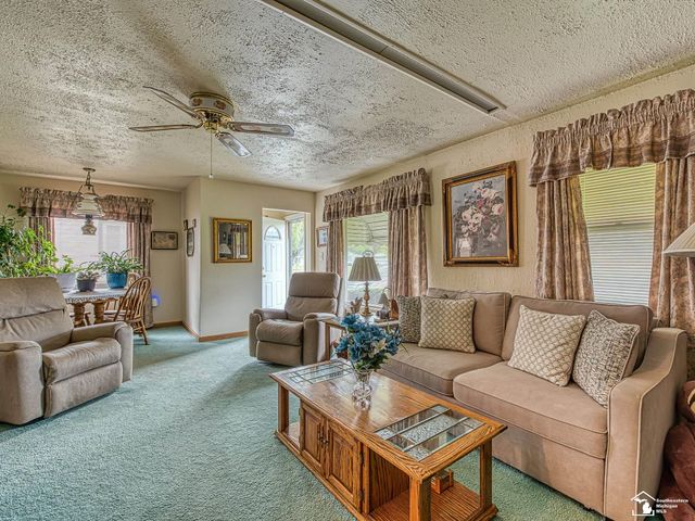 18800 Wall Street, Melvindale, MI 48122