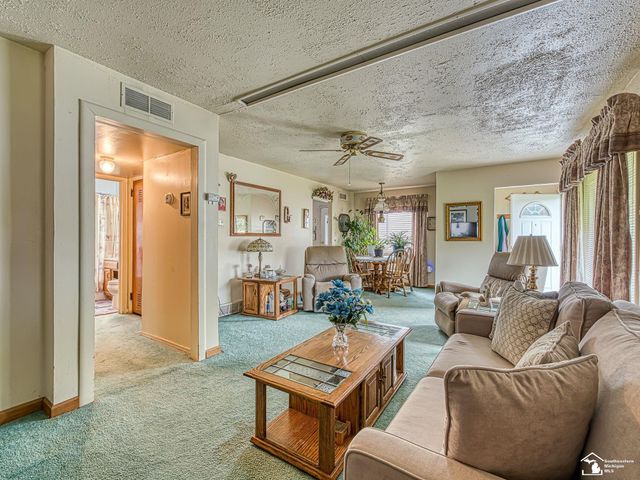 18800 Wall Street, Melvindale, MI 48122