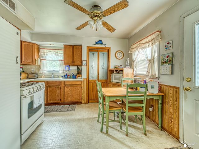 18800 Wall Street, Melvindale, MI 48122