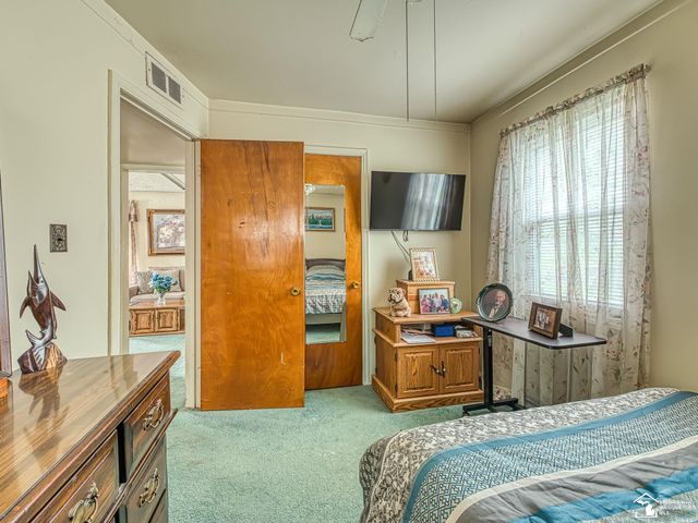 18800 Wall Street, Melvindale, MI 48122