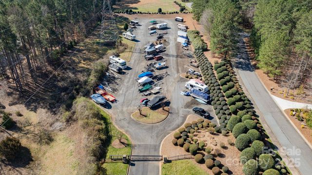 8870 Braxton Drive, Sherrills Ford, NC 28673