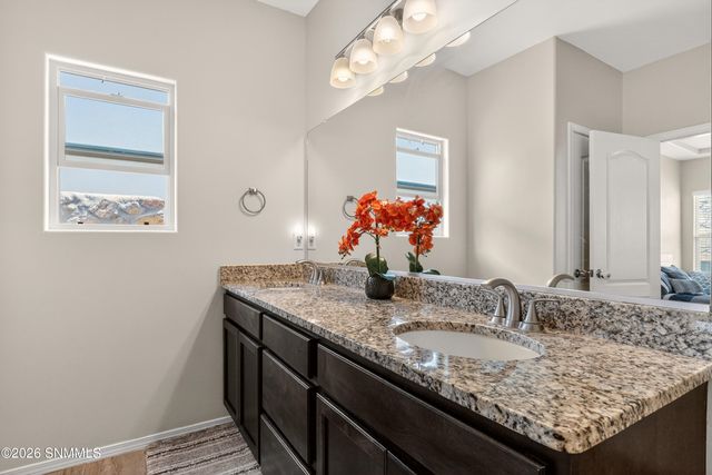 4222 Desert Bloom Drive, Las Cruces, NM 88007