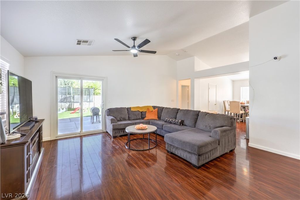 5528 Raven Creek Avenue, Las Vegas, NV 89130 — photo 5