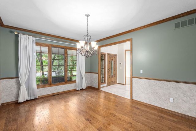 17 N Grand Mere Ct, Wichita, KS 67230