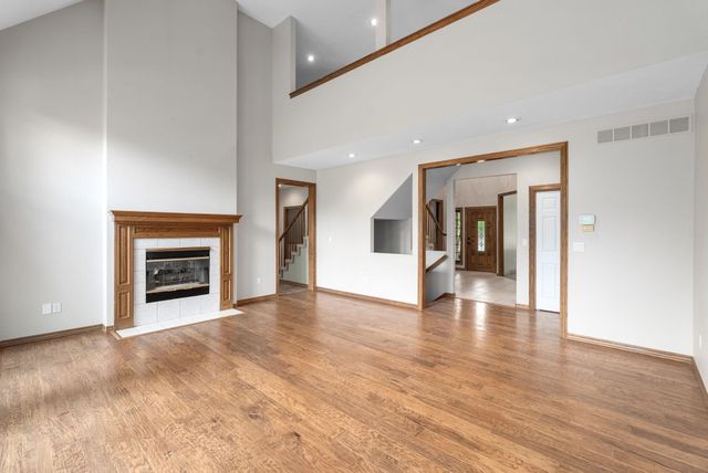 17 N Grand Mere Ct, Wichita, KS 67230