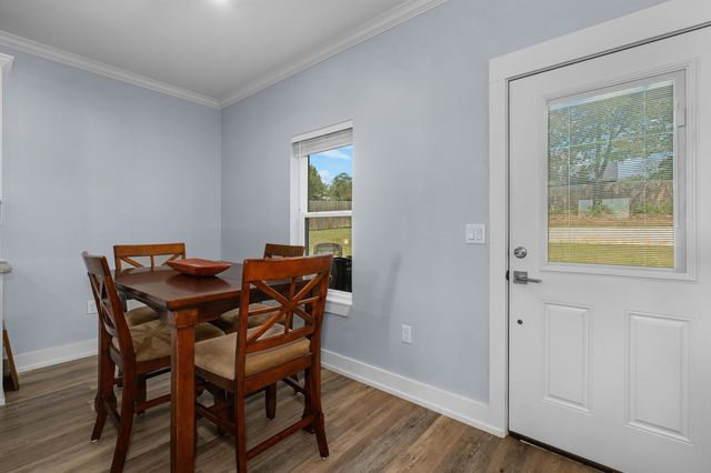 111 Kenswick Dr., Henderson, TX 75654