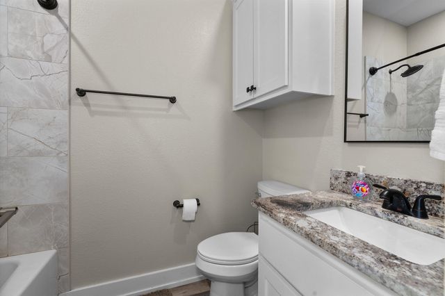 111 Kenswick Dr., Henderson, TX 75654