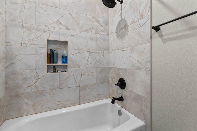 111 Kenswick Dr., Henderson, TX 75654