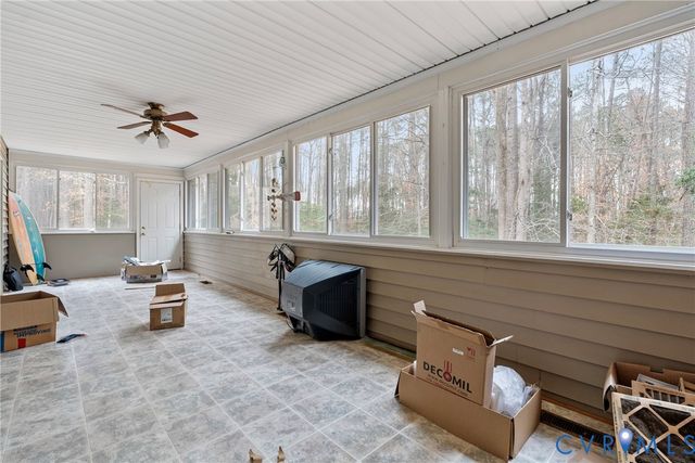 521 Scoggins Creek Trl, Hartfield, VA 23071