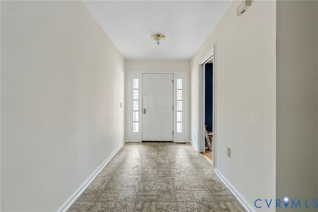 521 Scoggins Creek Trl, Hartfield, VA 23071