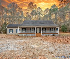 521 Scoggins Creek Trl, Hartfield, VA 23071