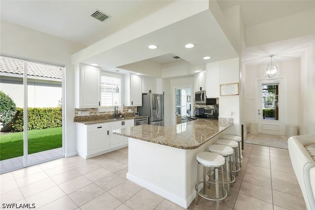 28032 Eagle Ray CT, Bonita Springs, FL 34135