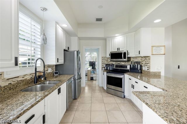 28032 Eagle Ray CT, Bonita Springs, FL 34135