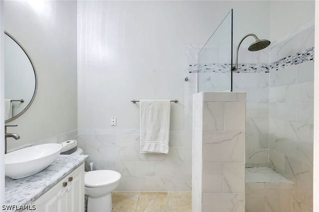 28032 Eagle Ray CT, Bonita Springs, FL 34135