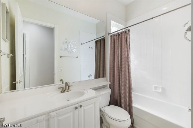 28032 Eagle Ray CT, Bonita Springs, FL 34135