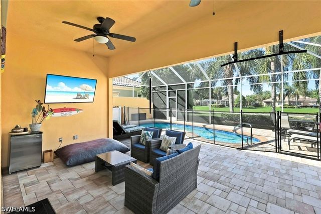 28032 Eagle Ray CT, Bonita Springs, FL 34135